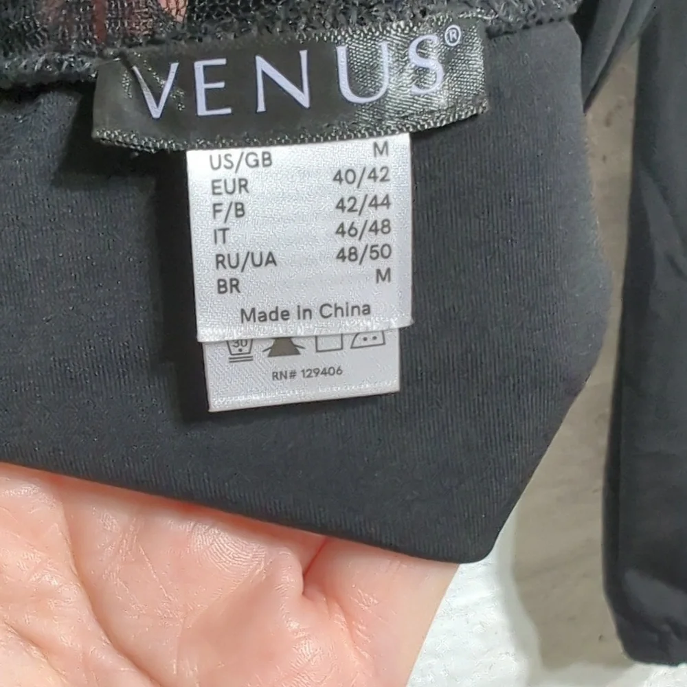 Venus Deep V neck Top - Picture 3 of 6